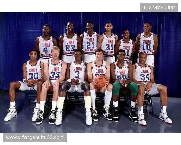 克林顿亲贺！新秀票王碾压乔丹，脚踝骨折断送传奇生涯(1)